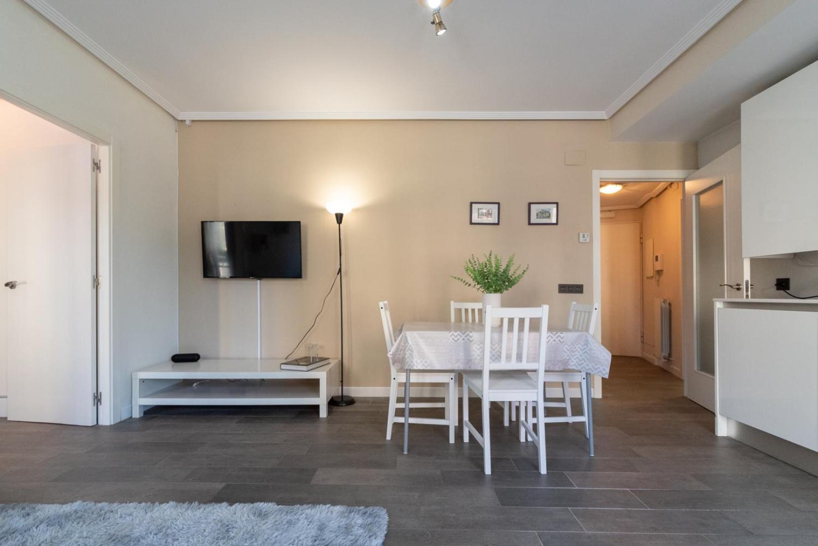 Forum Evolucion Apartment *